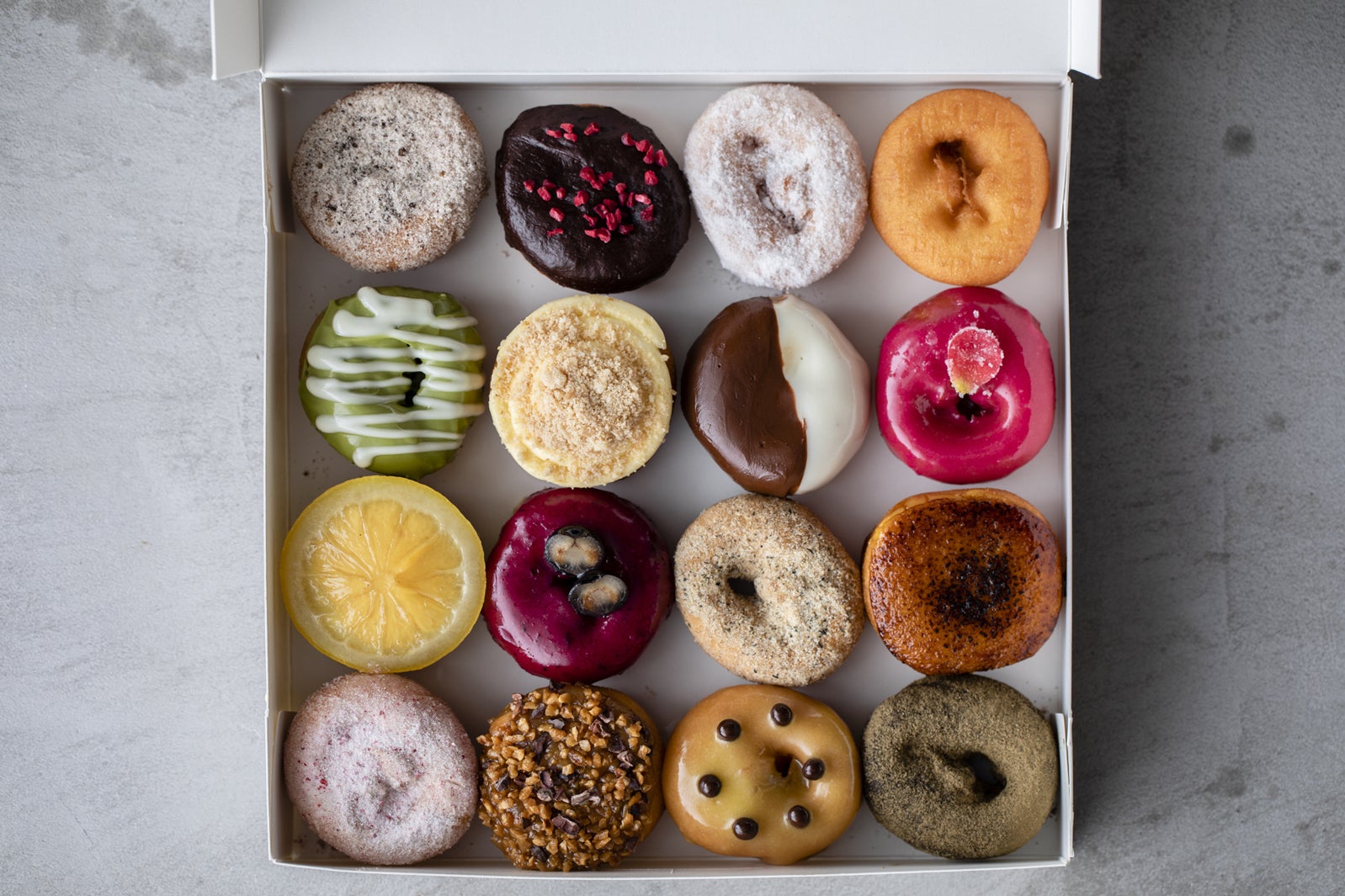 ROOTHの16個入りドーナツ／画像提供：Be The One