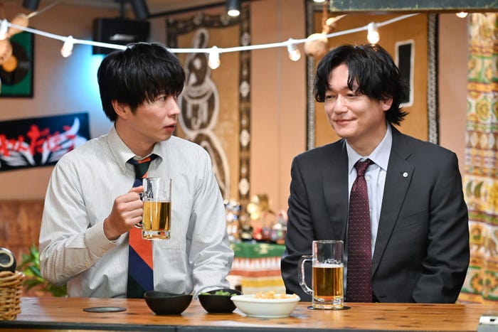 田中圭、井浦新「おっさんずラブ-リターンズ-」第4話(C)テレビ朝日