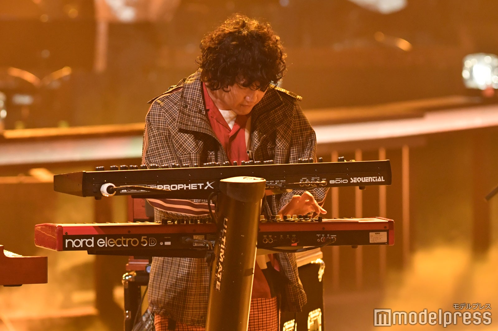 （C）モデルプレス