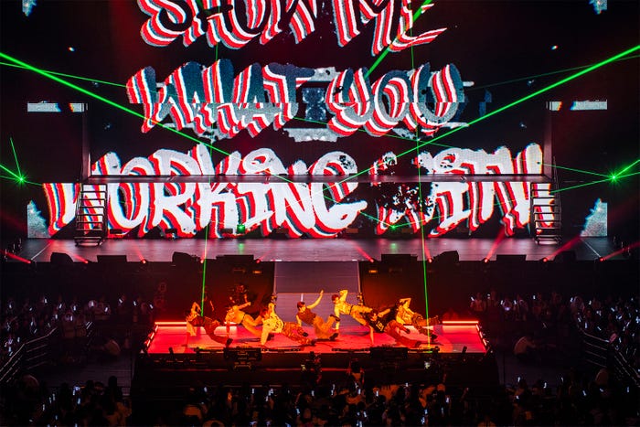 NEXZ 撮影:田中聖太郎写真事務所