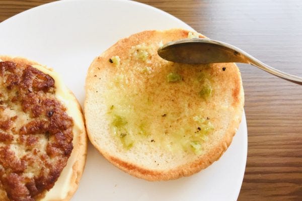 モスバーガー（チーズバーガーアレンジ）