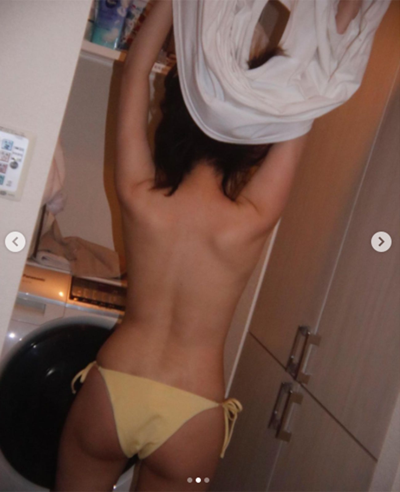 筧美和子、トップレスで美ボディ披露「後ろ姿まで美人」と絶賛の声