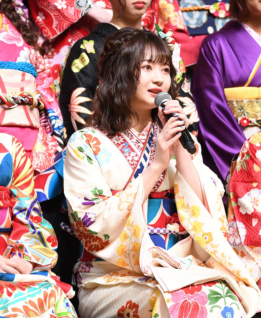 江籠裕奈／2020年AKB48グループ成人式記念撮影会（C）AKS