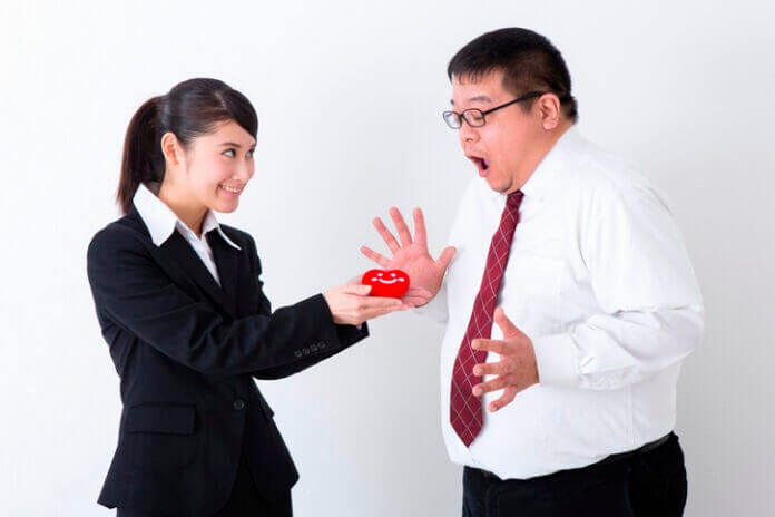 いきなり話し掛ける、手紙を渡すはNG!