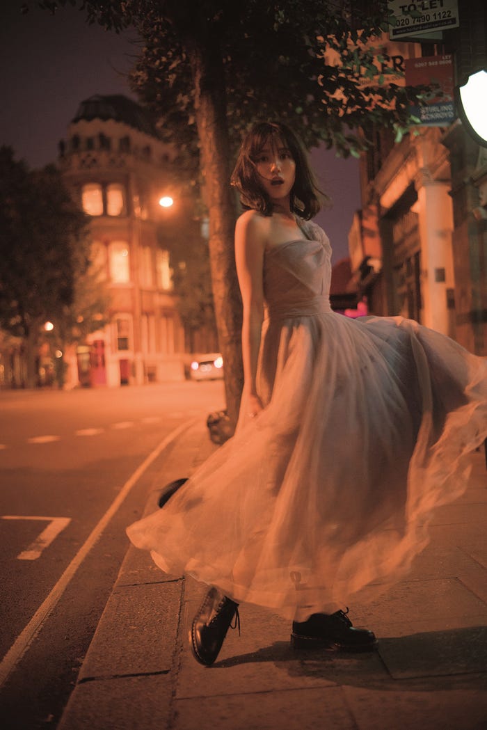 加藤玲奈初ソロ写真集「誰かの仕業」より(宝島社/撮影:中村和孝)