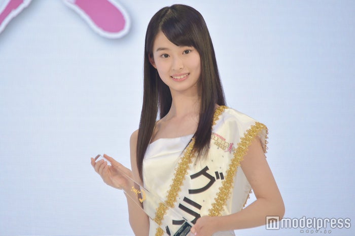 第15回全日本国民的美少女コンテスト グランプリ 武井咲さんのような女優になりたい 賞金300万円の使いみちは モデルプレス