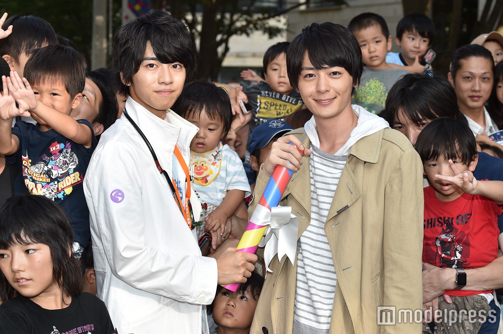 飯島寛騎、犬飼貴丈 （C）モデルプレス