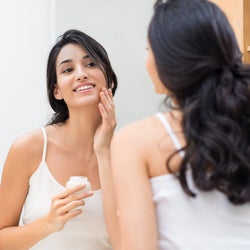 美容液の使い方 基本的な手順とNGな使い方を覚えて、理想の美肌へ