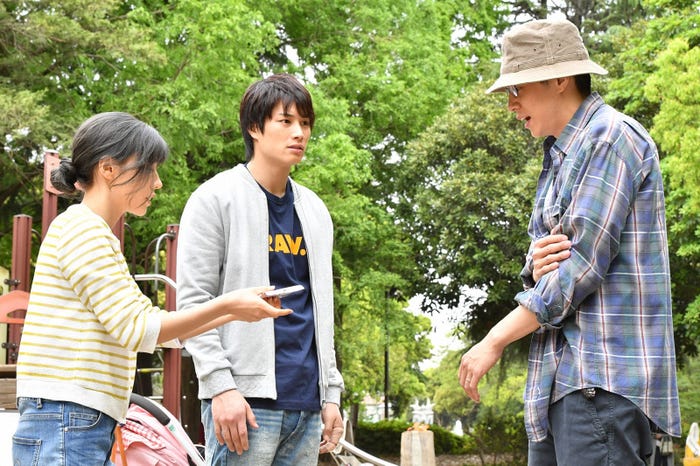仲里依紗、鈴木伸之、東出昌大/「あなたのことはそれほど」第5話より(画像提供:TBS)