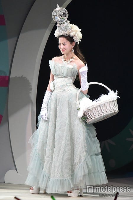 河北麻友子