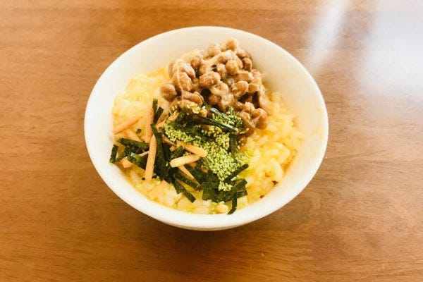 たまご納豆茶づけ