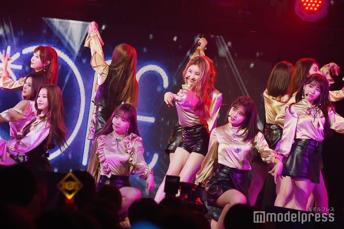 IZ*ONE (C)モデルプレス