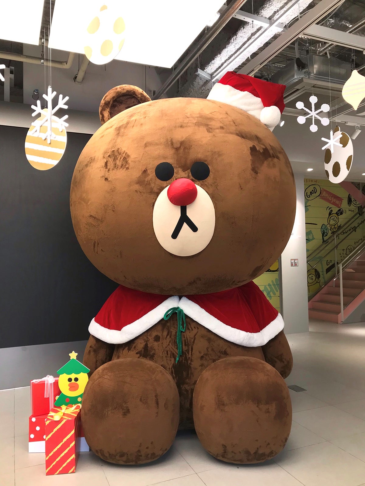 メガブラウンは思わず写真を撮りたくなる存在感