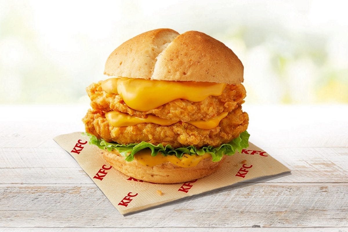KFC「チーズにおぼれるダブルフィレサンド」
