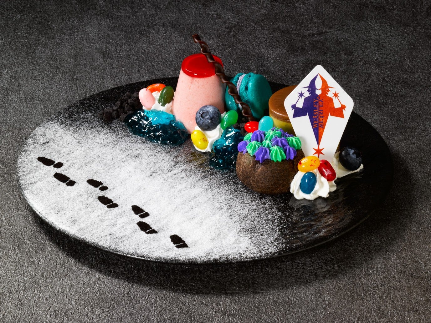 ダイアゴン横丁デザートプレート 1,800 円（税込）／Warner Bros. Studio Tour Tokyo – The Making of Harry Potter.