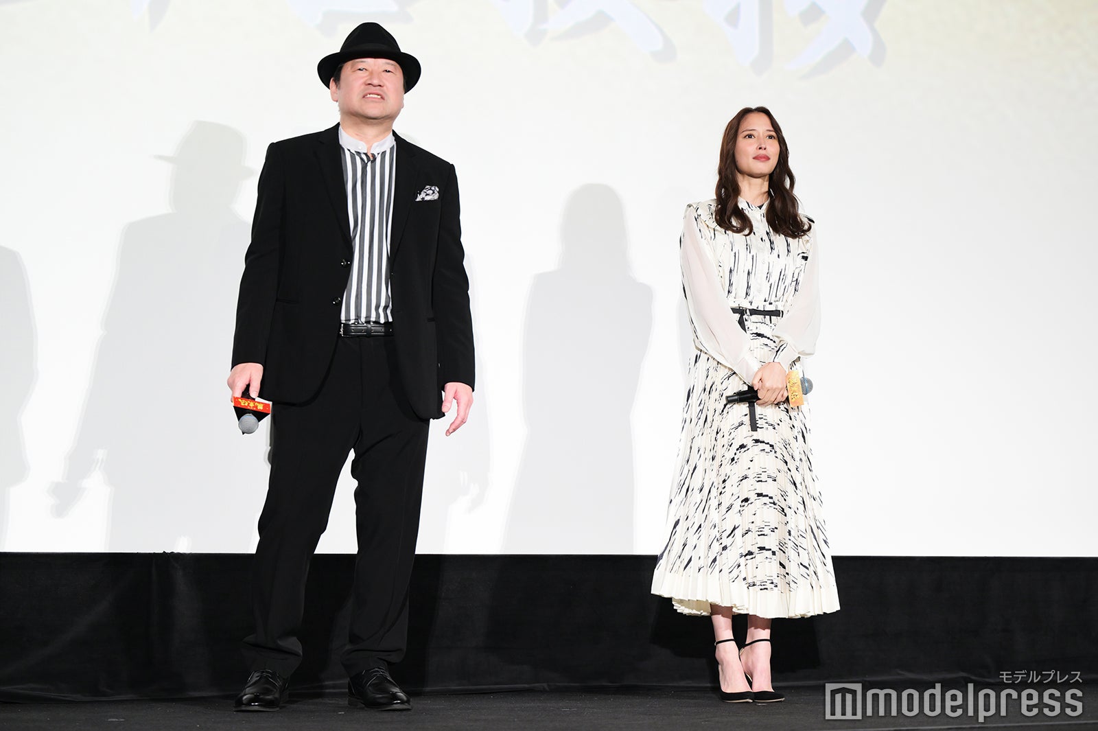 佐藤二朗、広瀬アリス（C）モデルプレス