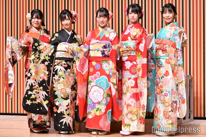 STU48(左から)矢野帆夏、沖侑果、今村美月、中村舞、谷口茉妃菜 (C)モデルプレス