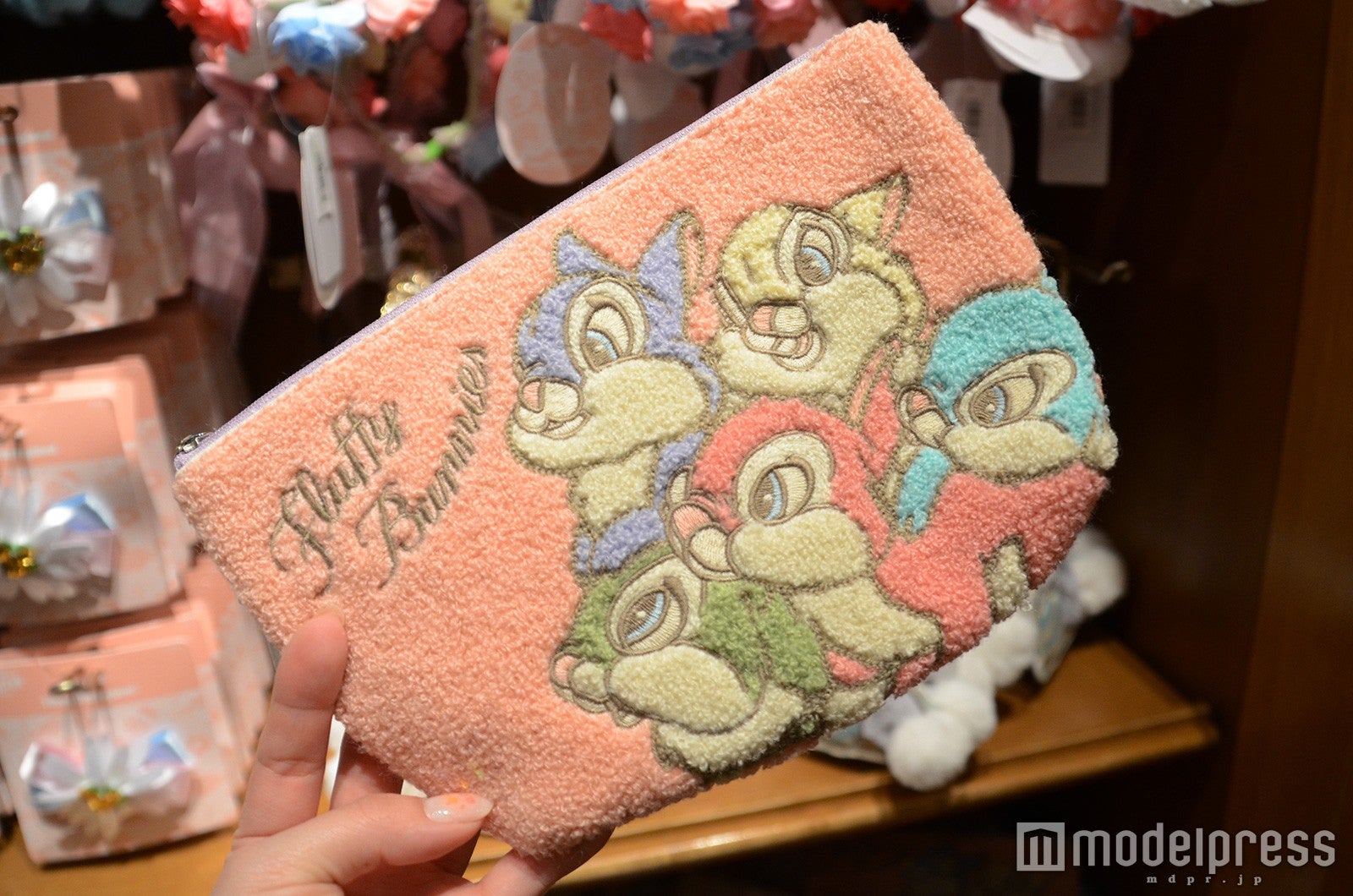 ポーチ￥2,900（C）モデルプレス