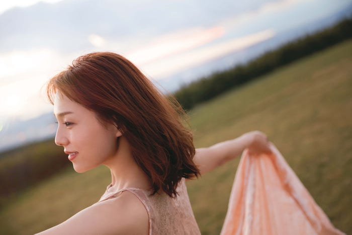 「篠崎愛写真集 IDEA」特典ポストカード絵柄/撮影:曽根将樹