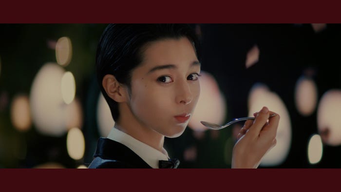 中条あやみの男装/新CMより(提供写真)