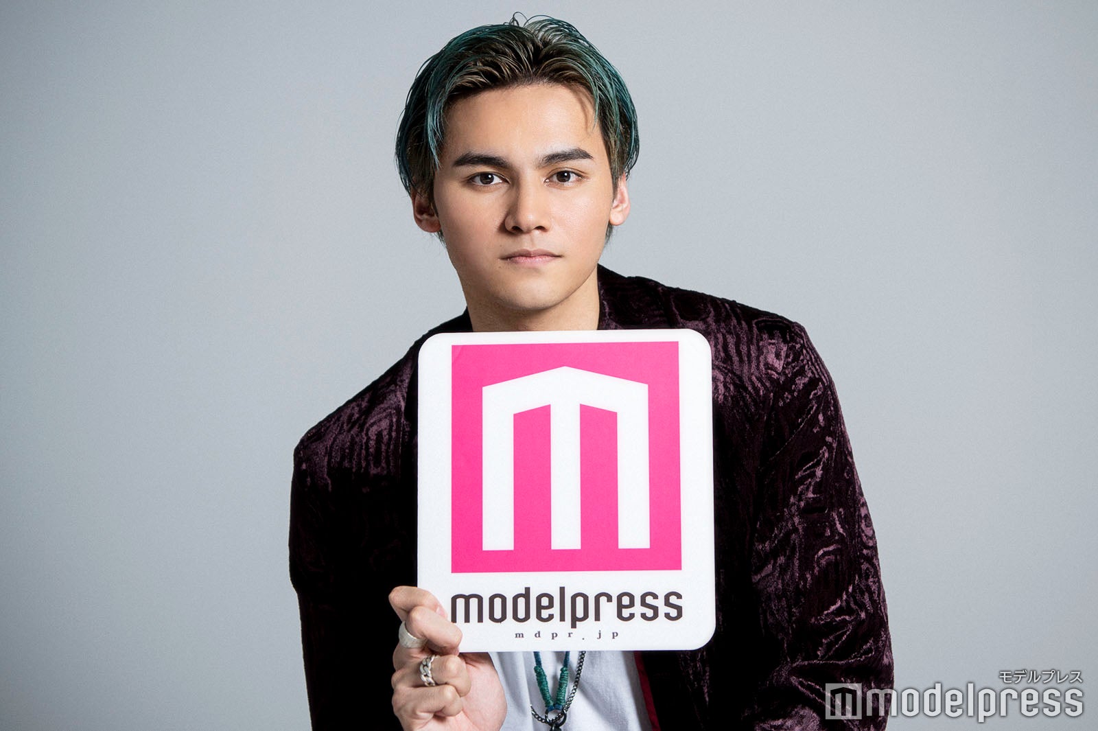 龍（C）モデルプレス