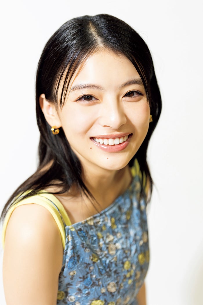 出口夏希、爽やかノースリーブ姿で魅了「赤羽骨子のボディガード」“快感”覚えたシーンとは