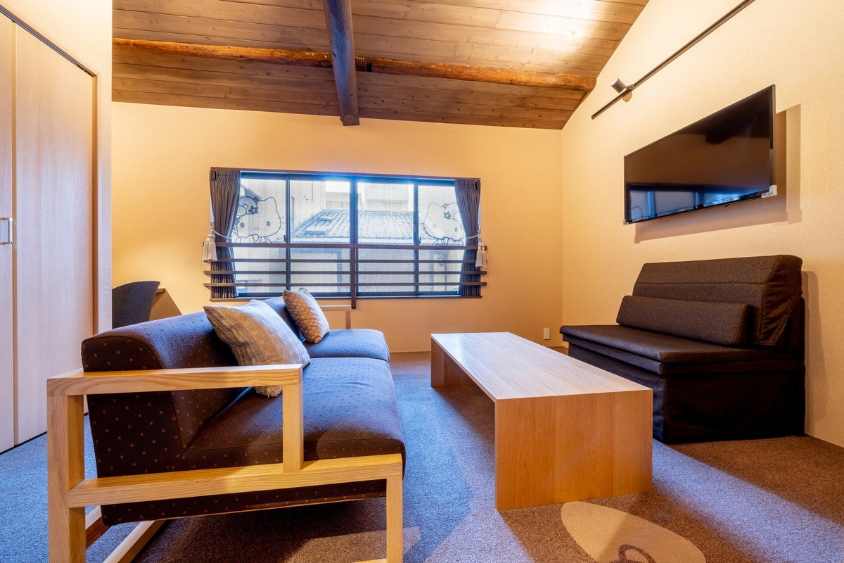 舞妓ハローキティルーム／画像提供：レジステイ