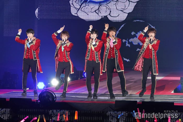 M!LK(C)モデルプレス