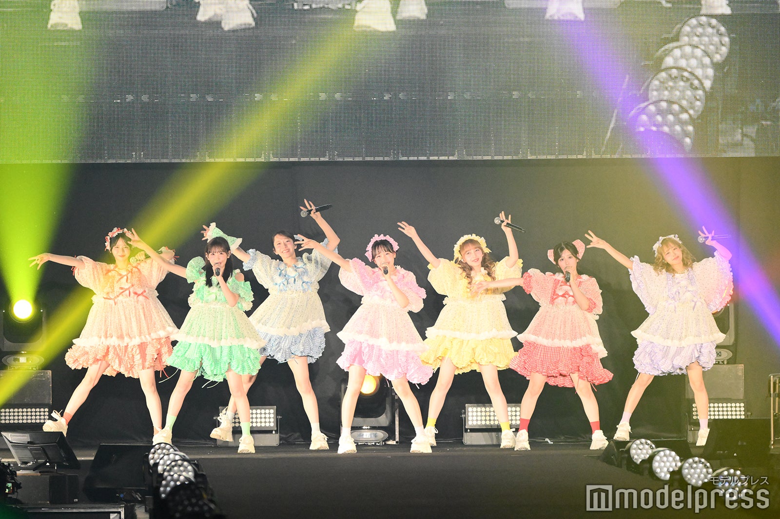 FRUITS ZIPPER（C）モデルプレス