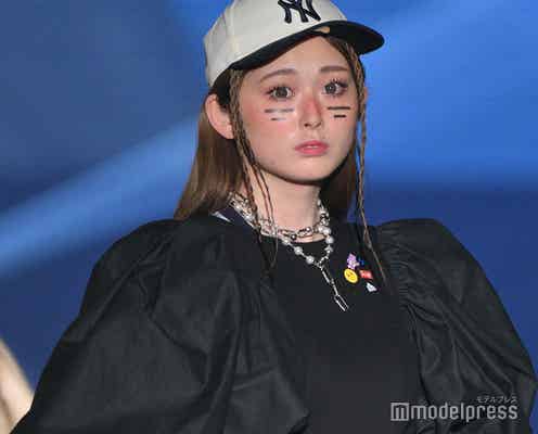 ゆうちゃみ、レースタイツからのぞく美脚がSEXY “猫ヒゲ”で愛らしさ全開【TGC北九州2024】
