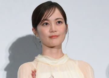 ふんわりパーマが綺麗 生田絵梨花「20代ラストイヤー、楽しみたいです」ますます素敵な女性に