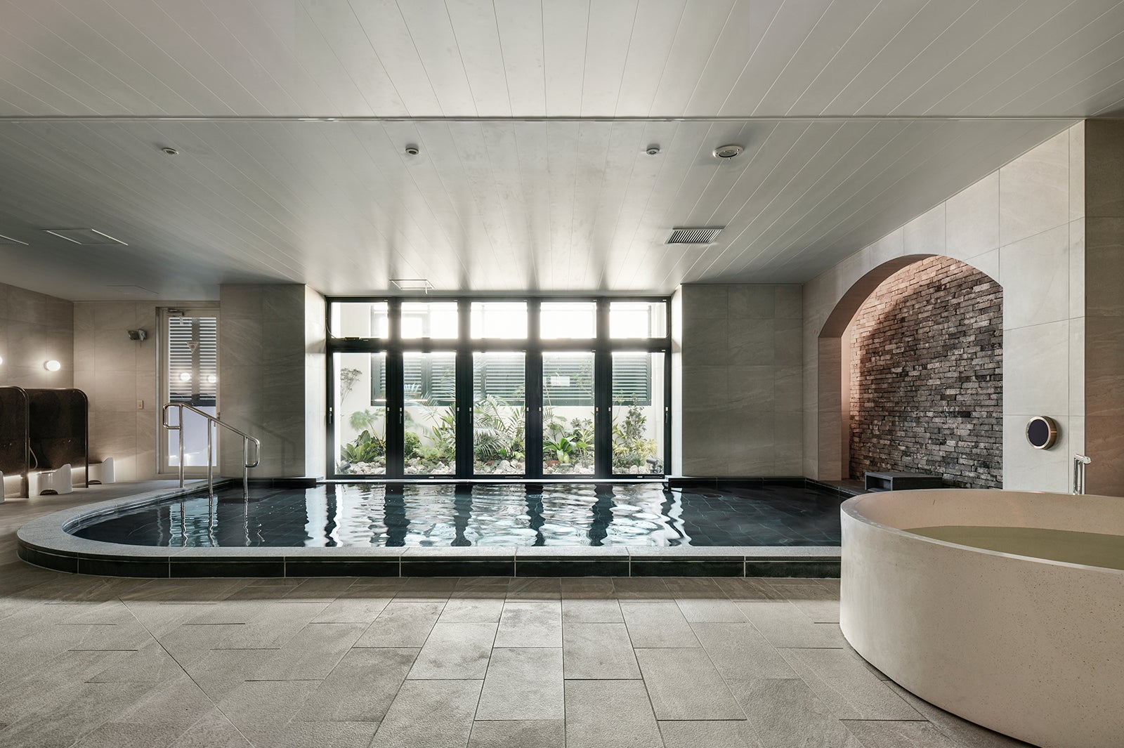 レクー沖縄北谷スパ＆リゾート／画像提供：ベッセルホテルズ