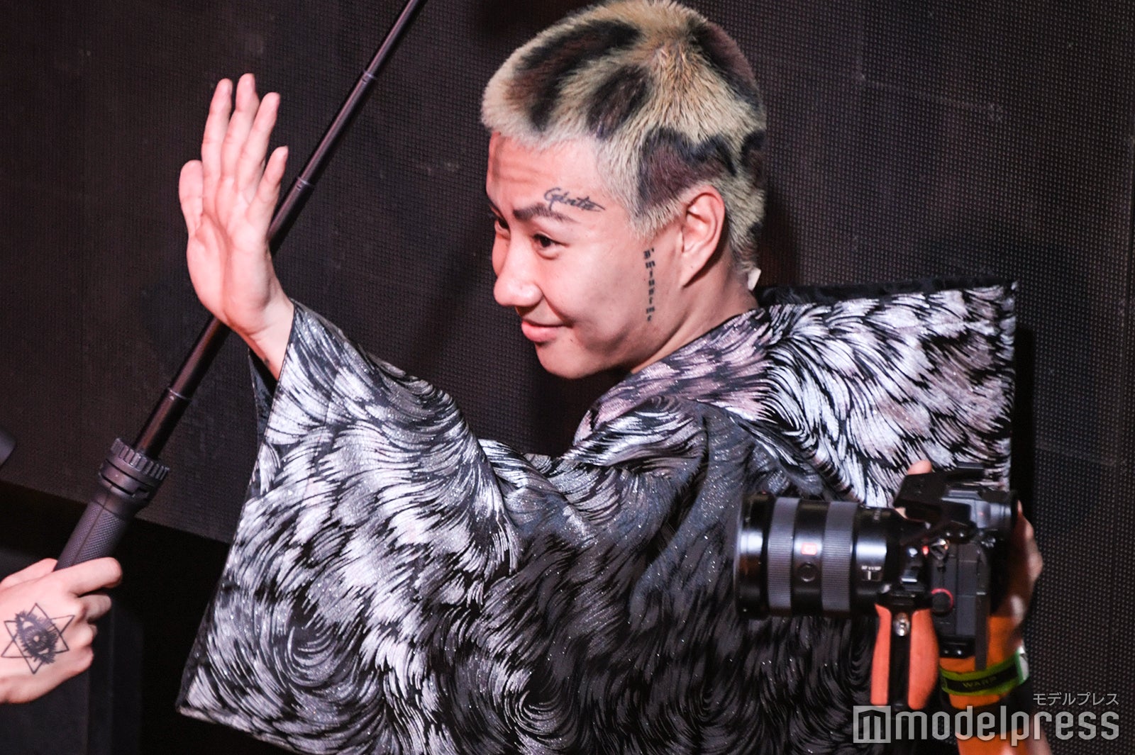 DJ銀太 「レペゼン恐怖のカウントダウンライブ ～ガチで生配信～」（C）モデルプレス