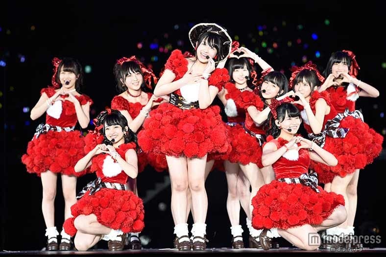 「AKB48ヤングメンバー全国ツアー～未来は今から作られる～」初日公演の様子（C）AKS