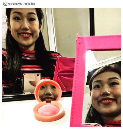 横澤夏子が“新しいタイプの自撮り”を提案／Instagramより