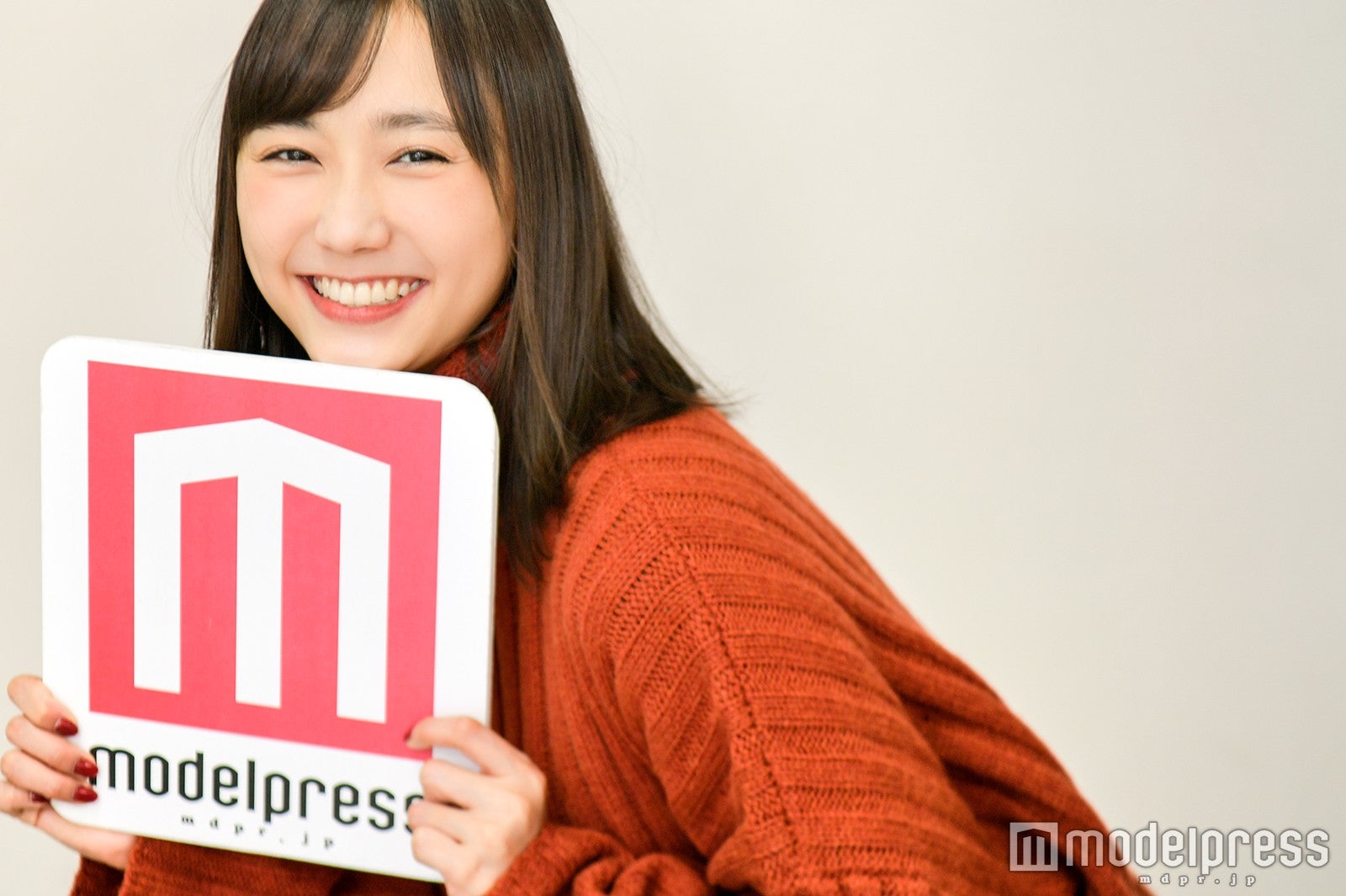 鈴木友菜（C）モデルプレス
