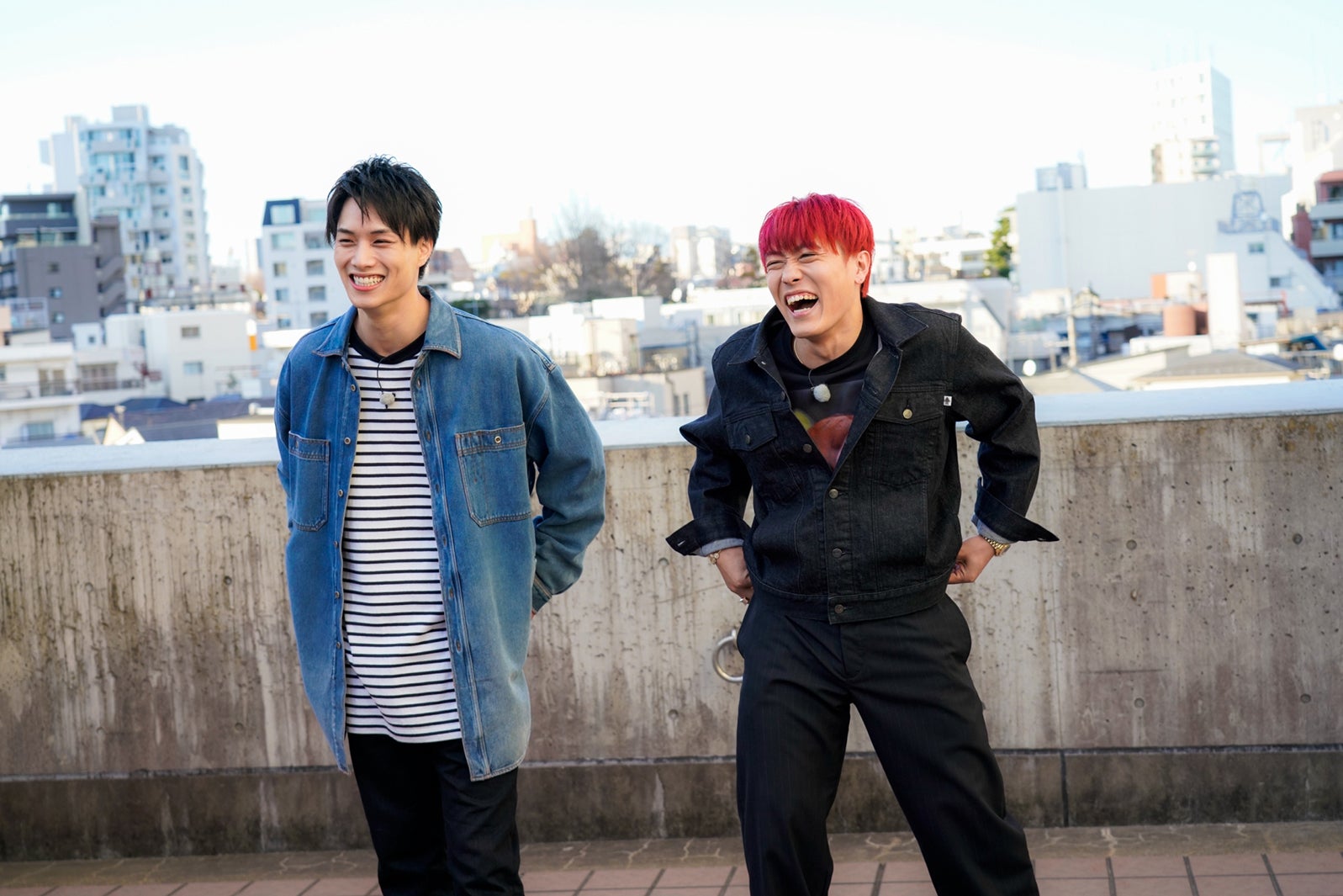 （左から）鈴木伸之、中務裕太／モデルプレス独占カット（C）AbemaTV