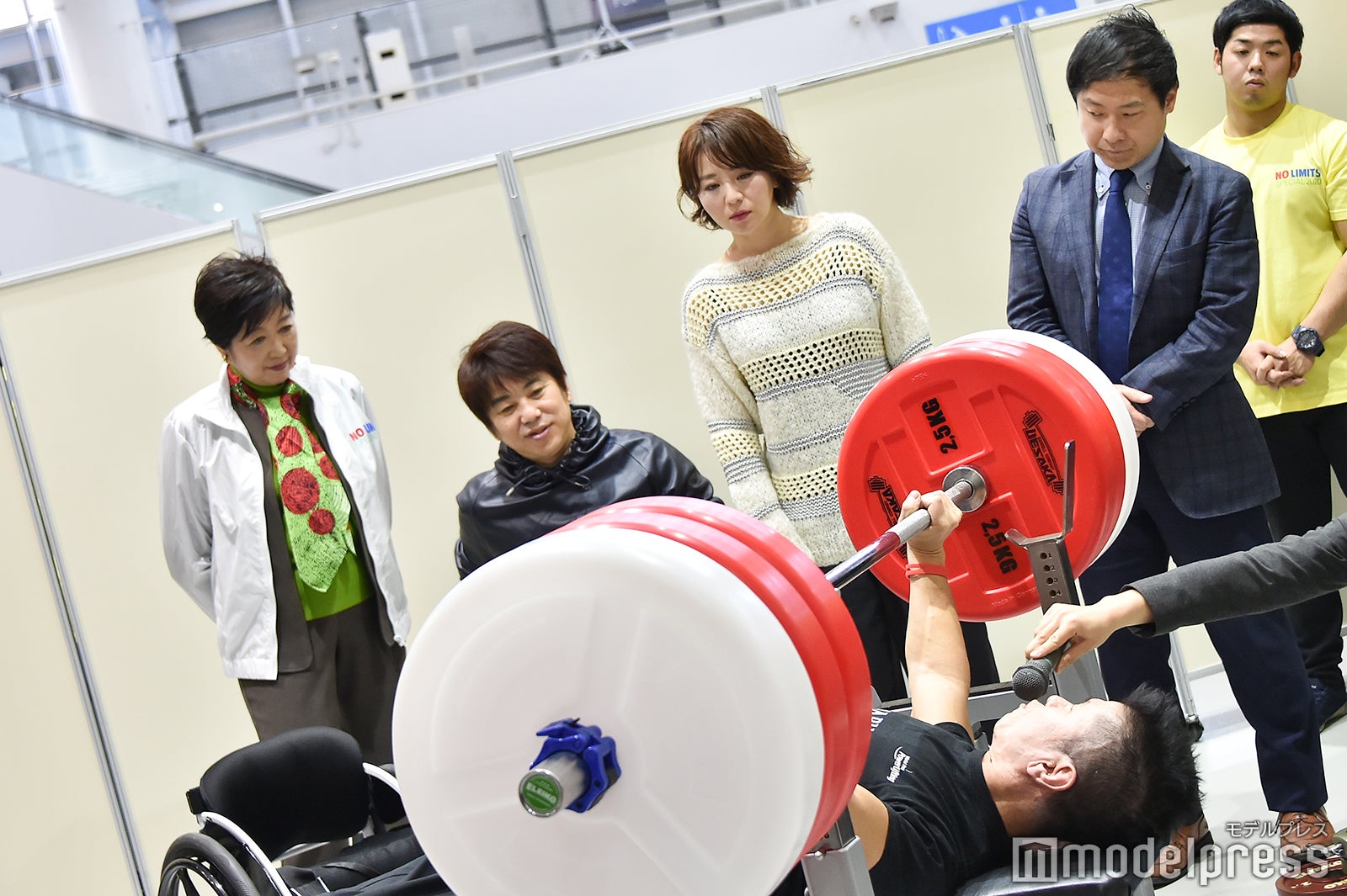 パワーリフティングのパフォーマンスショー （C）モデルプレス