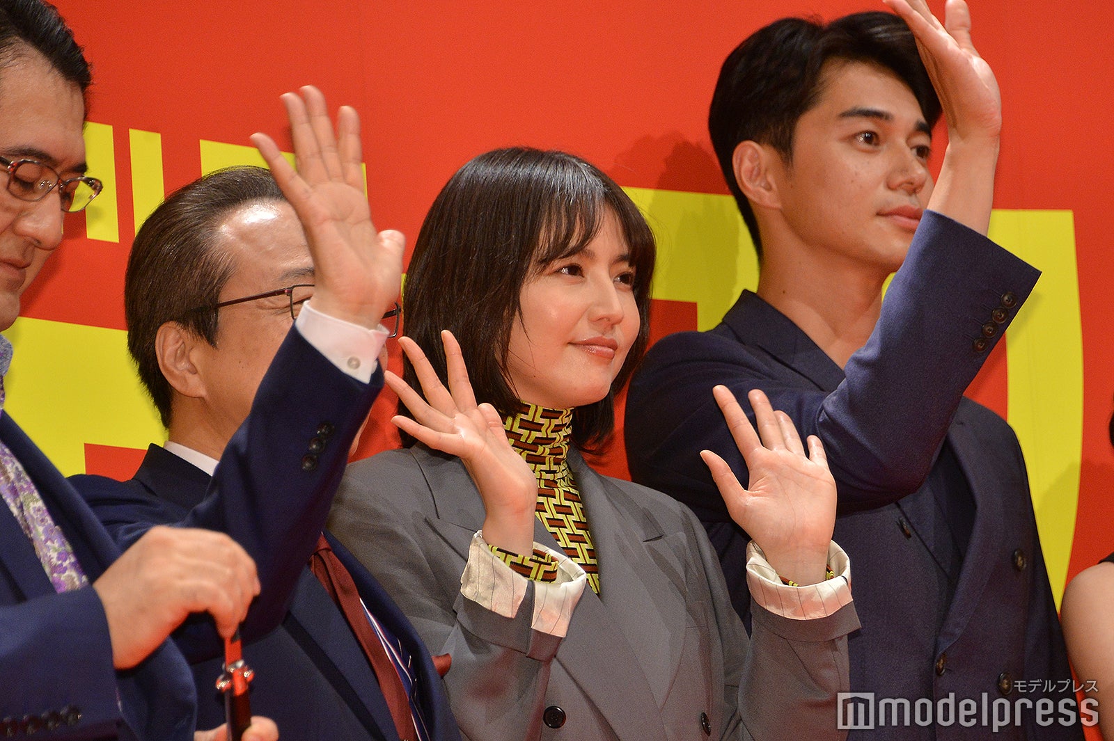 （左から）小日向文世、長澤まさみ、東出昌大（C）モデルプレス