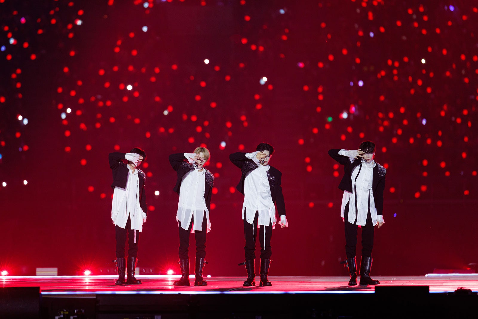 TOMORROW X TOGETHER（C）CJ ENM