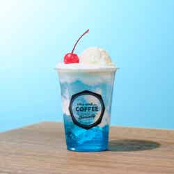 「青空クリームソーダ」税込900円(提供画像)