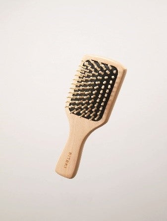 特別付録の木製ブラシシ（画像提供：小学館）