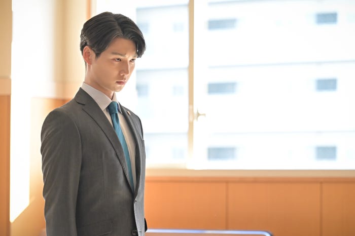 絃瀬聡一「クジャクのダンス、誰が見た?」(C)TBS