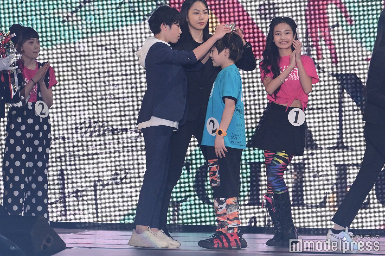 グランプリ受賞時の様子（C）モデルプレス