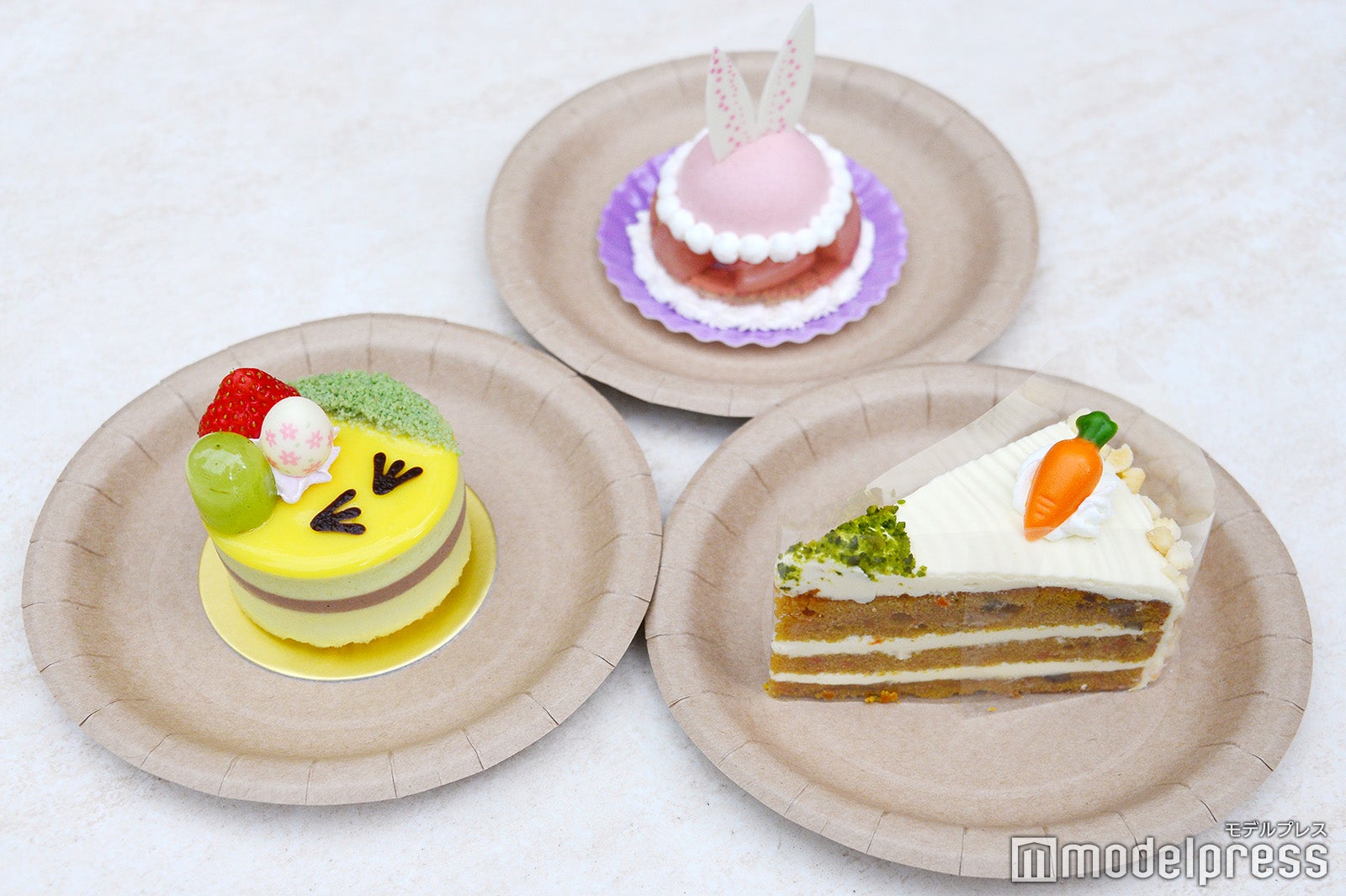 （C）モデルプレス