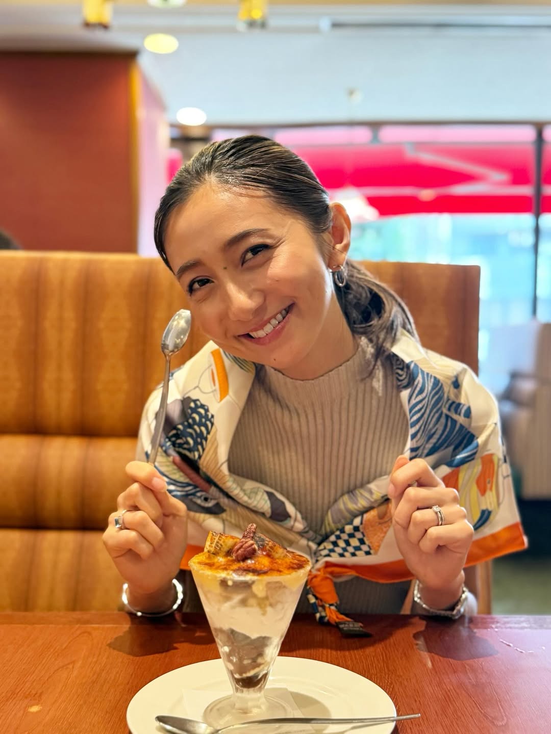 TBS近藤夏子アナ、スリットからスラリ美脚 私服ショットに「綺麗」「スタイル抜群」の声