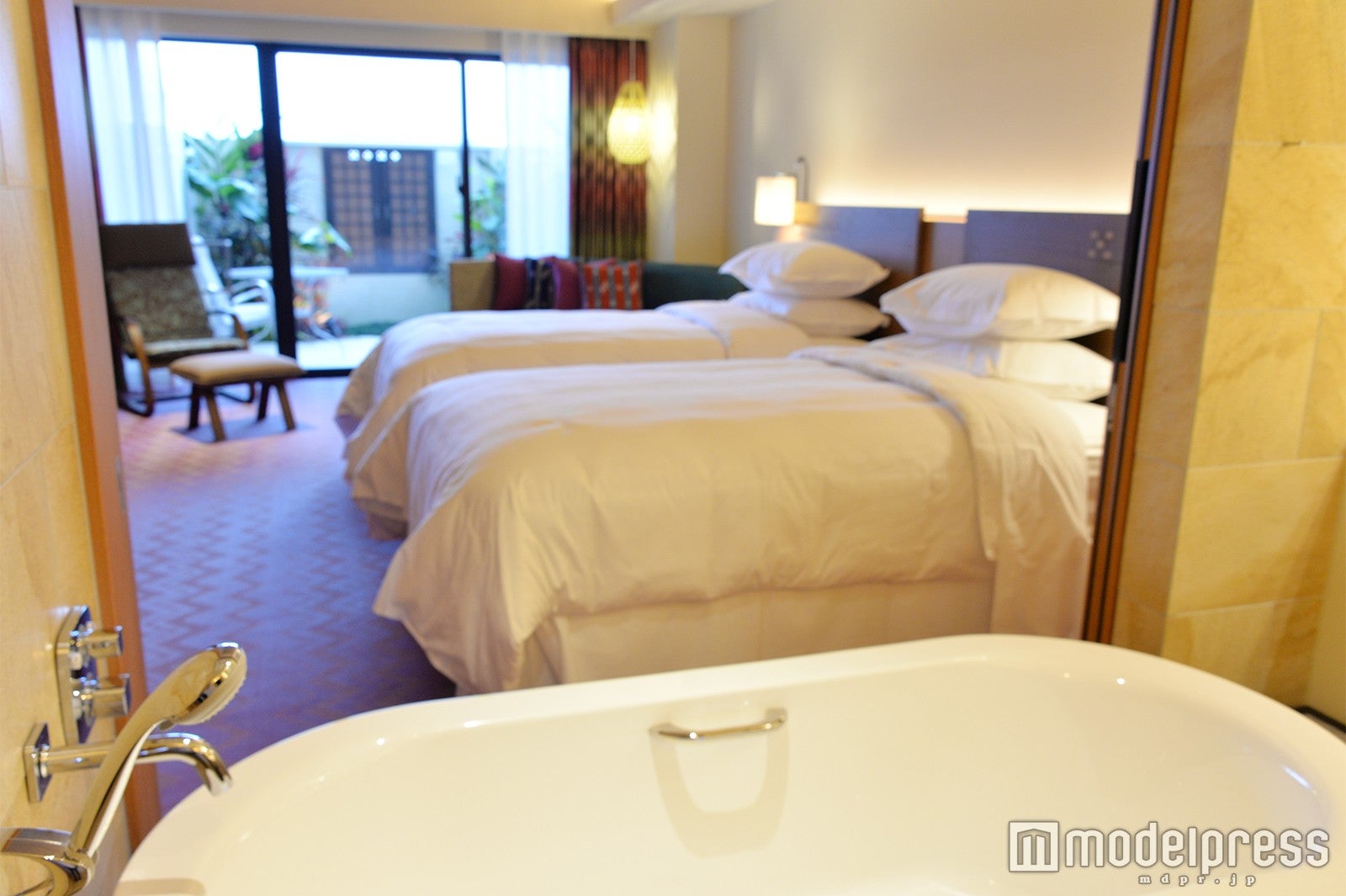 ラナイツイン（C）モデルプレス