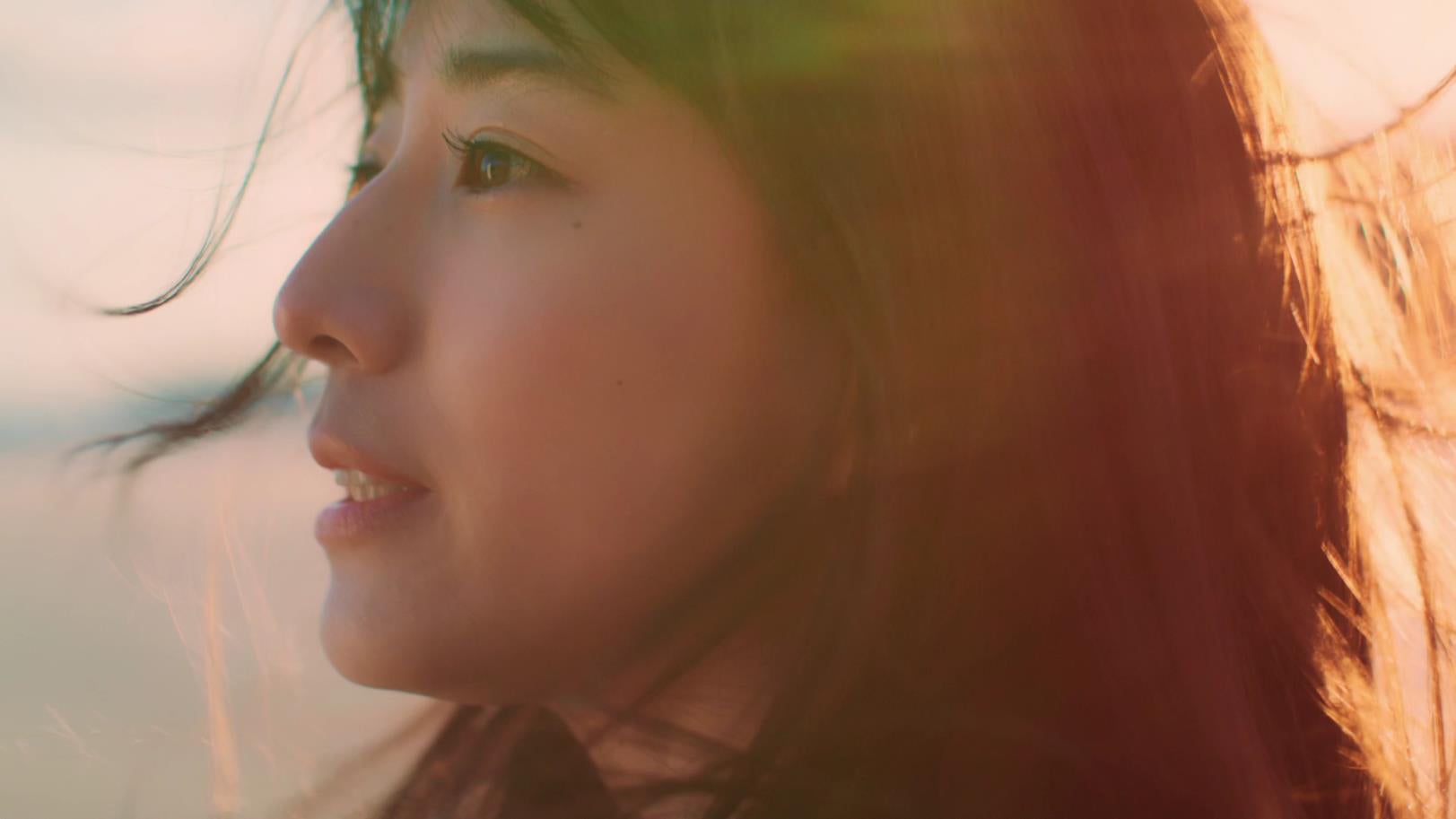 田中みな実「新しい生き方に、のりかえよう。回線品質」篇（提供写真）