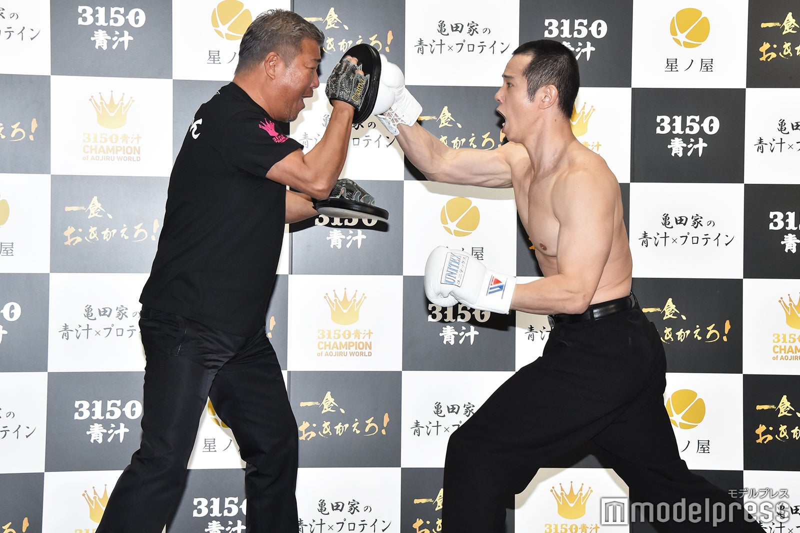 亀田史郎、庄司智春（C）モデルプレス