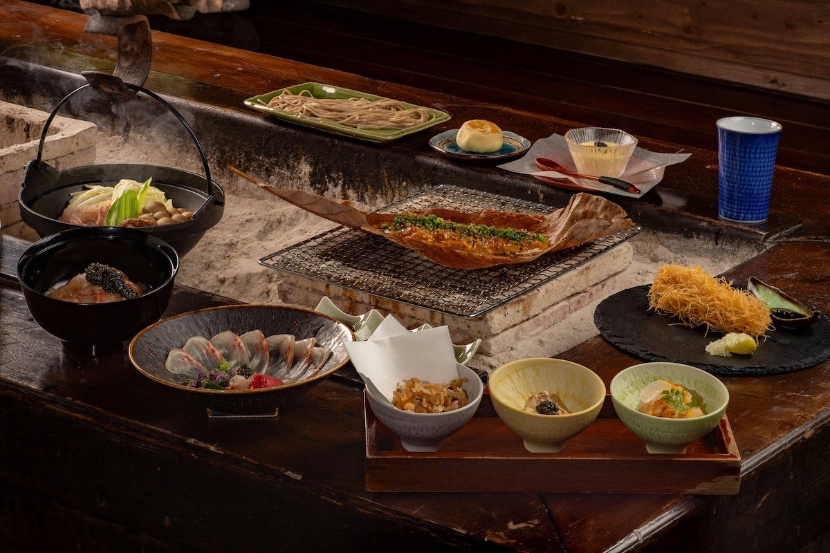 【長野】お土産キャビア付き!? チョウザメの魅力と南信州の恵みに出会う、「星降りの宿やま星」の美食体験